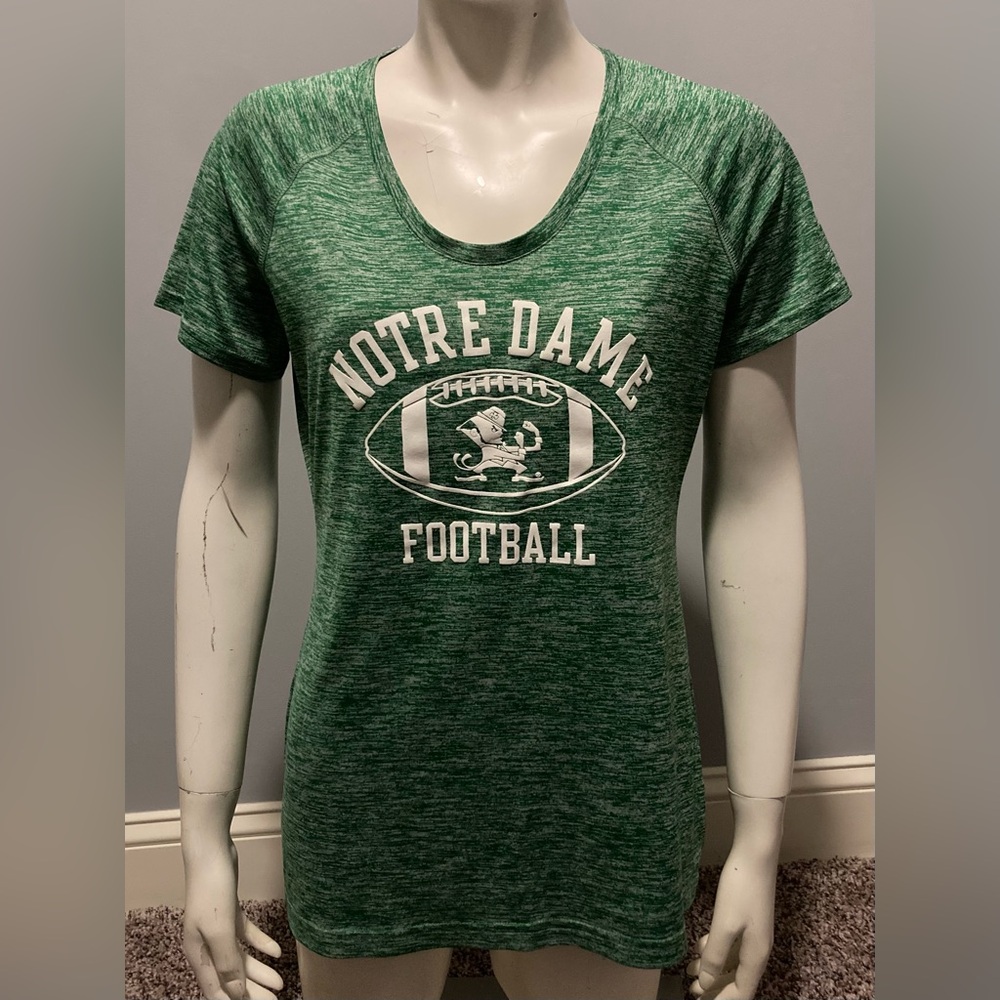 Notre Dame Football Under Armour Heat Gear Women’s Medium Short Sleeve Tee Shirt